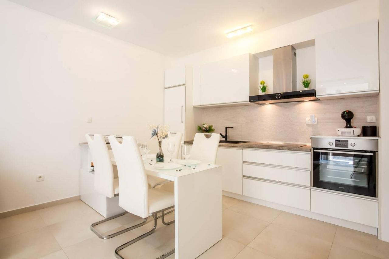 Lux Apartment Teodora Rafajlovići Exteriör bild